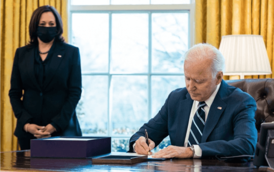 Fold's Bitcoin Cashback Card, Biden's Trillions, Checking & Fixing Coinbase + More News