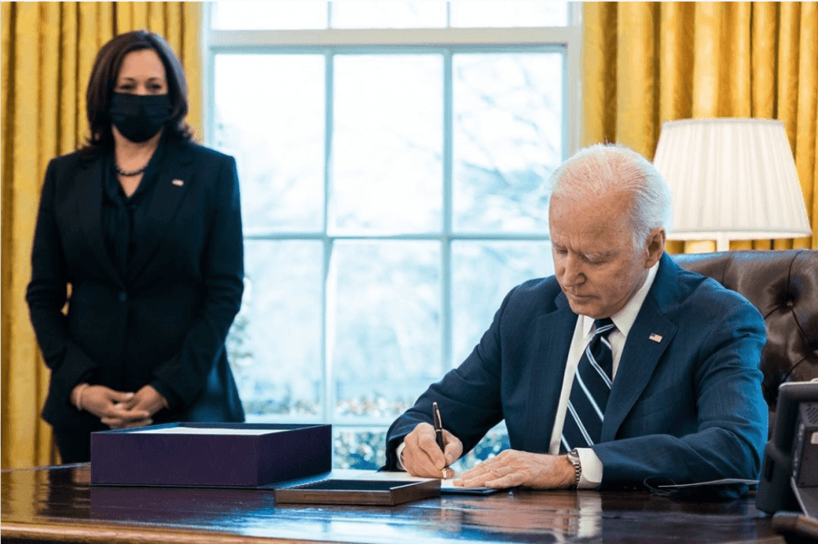 Fold's Bitcoin Cashback Card, Biden's Trillions, Checking & Fixing Coinbase + More News