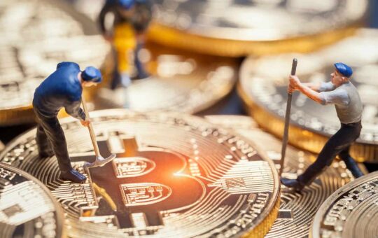 Use Of Green Energy For Bitcoin Mining Increased 52.2% in 2021, Report