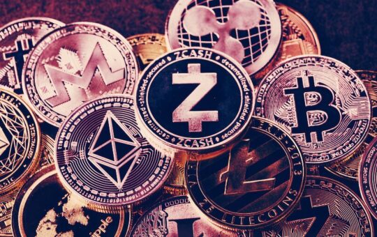 This Week in Coins: Bitcoin and Ethereum Set ATHs, Solana Briefly Flips Tether