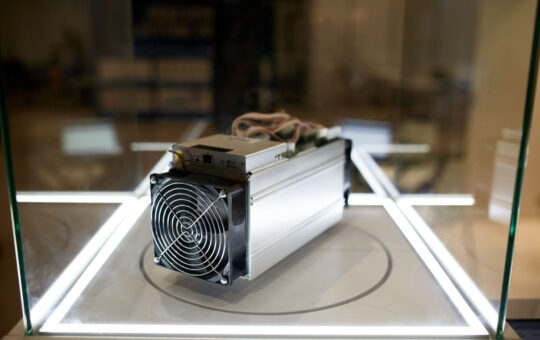 Is Solo Bitcoin Mining Making a Comeback?