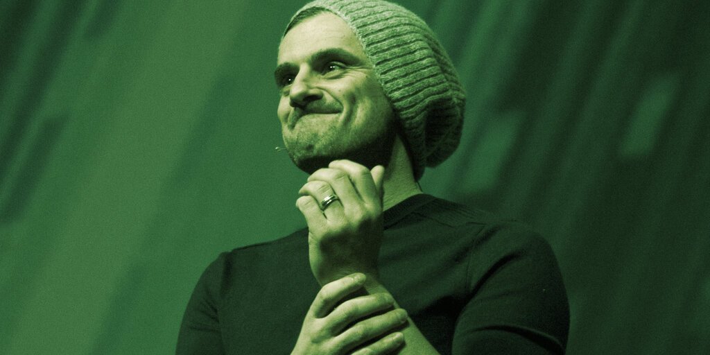 Gary Vaynerchuck-Backed Swoops Raises $3.5 Million for NFT Basketball Game