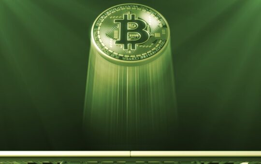 Bitcoin Breaches $30K After Weeks of Declines as Ethereum, Cardano, Solana Join Weekend Rally