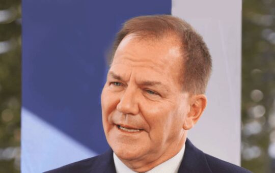 Paul Tudor Jones on the Biggest Thing Holding Bitcoin Back