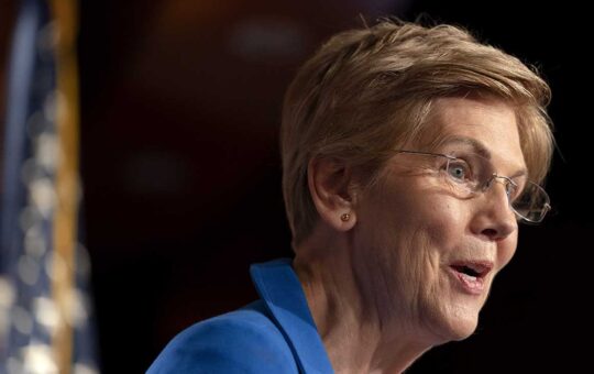 Sen Elizabeth Warren Concerned About Fidelity's Bitcoin-401K Plan