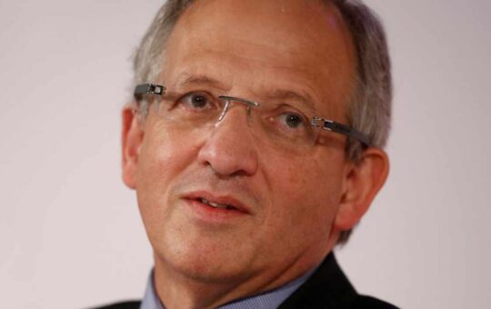 Bank of England's Cunliffe Warns Crypto Is 'Prone to Collapse' — Touts 'Same Risk, Same Regulatory Outcome'