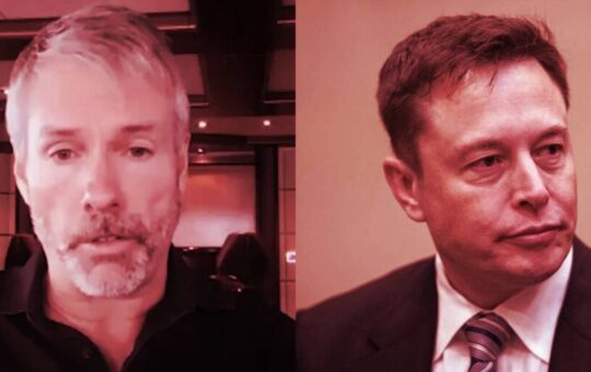 Michael Saylor Takes Shot at Elon Musk on Twitter Over Tesla’s $936M Bitcoin Sale