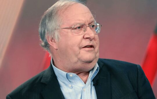 Billionaire Investor Bill Miller Sees Fresh Opportunities for Bitcoin Amid Sell-off