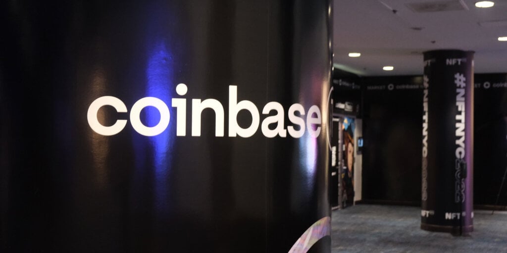 Coinbase Stock Jumps Following Plans for $1 Billion Convertible Notes Sale