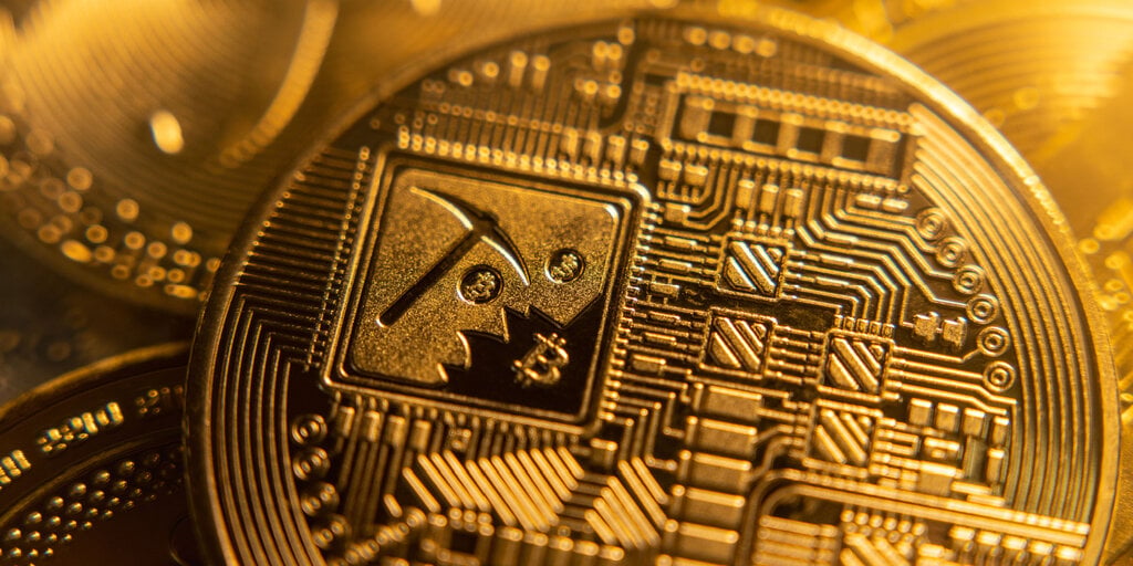 Bitcoin Mining Difficulty Hits All-Time High One Week Before Halving