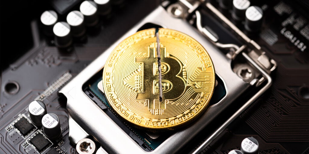 This Week on Crypto Twitter: Bitcoin Halving Anticipation to Elation—Then Back to Work