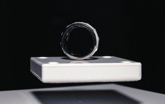 New Smart Ring Aims to Dethrone Oura With An AI Coach and Crypto Rewards