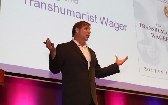 AI Could Threaten Human Immortality, Former Presidential Candidate Says