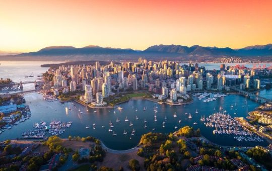 Vancouver Votes to Study Bitcoin Strategy Despite Provincial Pushback