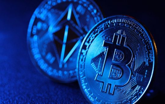 Bitcoin, Ethereum Dip as Trump's Tariffs on China Take Effect