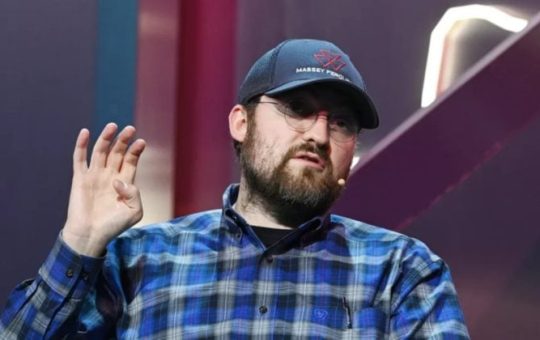 Charles Hoskinson sees Bitcoin hitting $250K as Big Tech embraces crypto