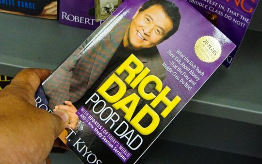 Rich Dad Poor Dad Author Can't Believe People Aren’t Buying Bitcoin