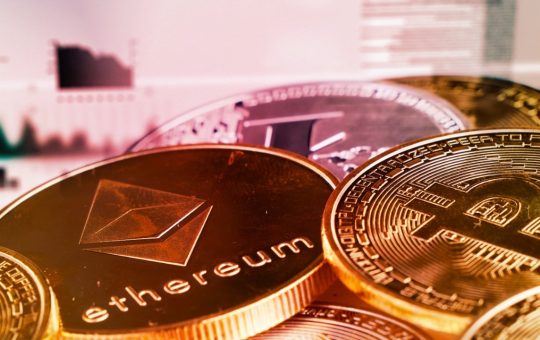 Financial Advisor Recommends up to 40% Crypto in Modern Portfolios