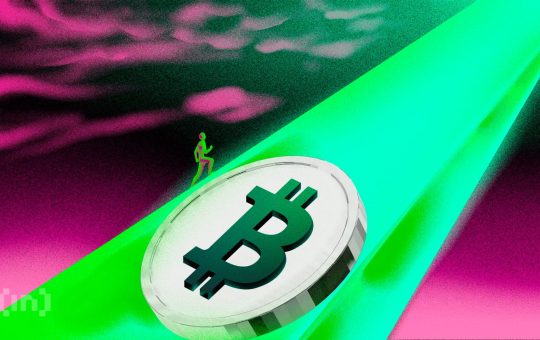 Institutions Stay Optimistic, But Bitcoin’s Bull Run May Be Nearing Its Peak