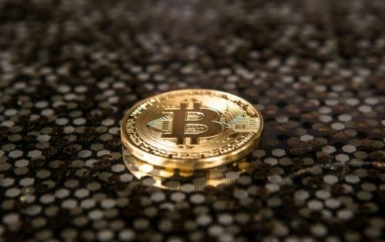 Galaxy Digital transfers 900 Bitcoin to newly created wallet