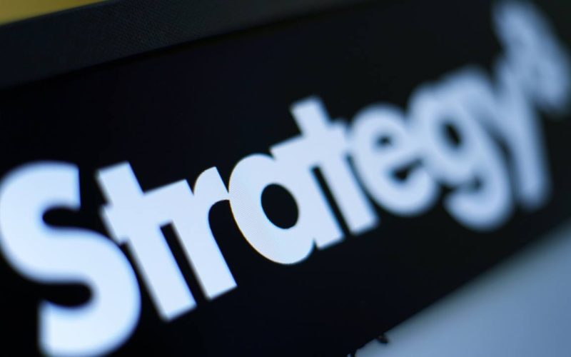 After Buying More Bitcoin Than It Sold, Strategy Wins Dividend Approval as Holdings Hit 845,256 BTC