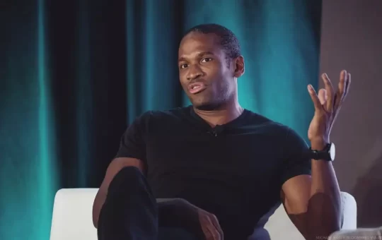 Arthur Hayes Buys 3,000 ETH Through OTC Deal as On-Chain Data Reveals $5.4M Accumulation